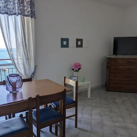 Mimi Sul Mare Massa Lubrense